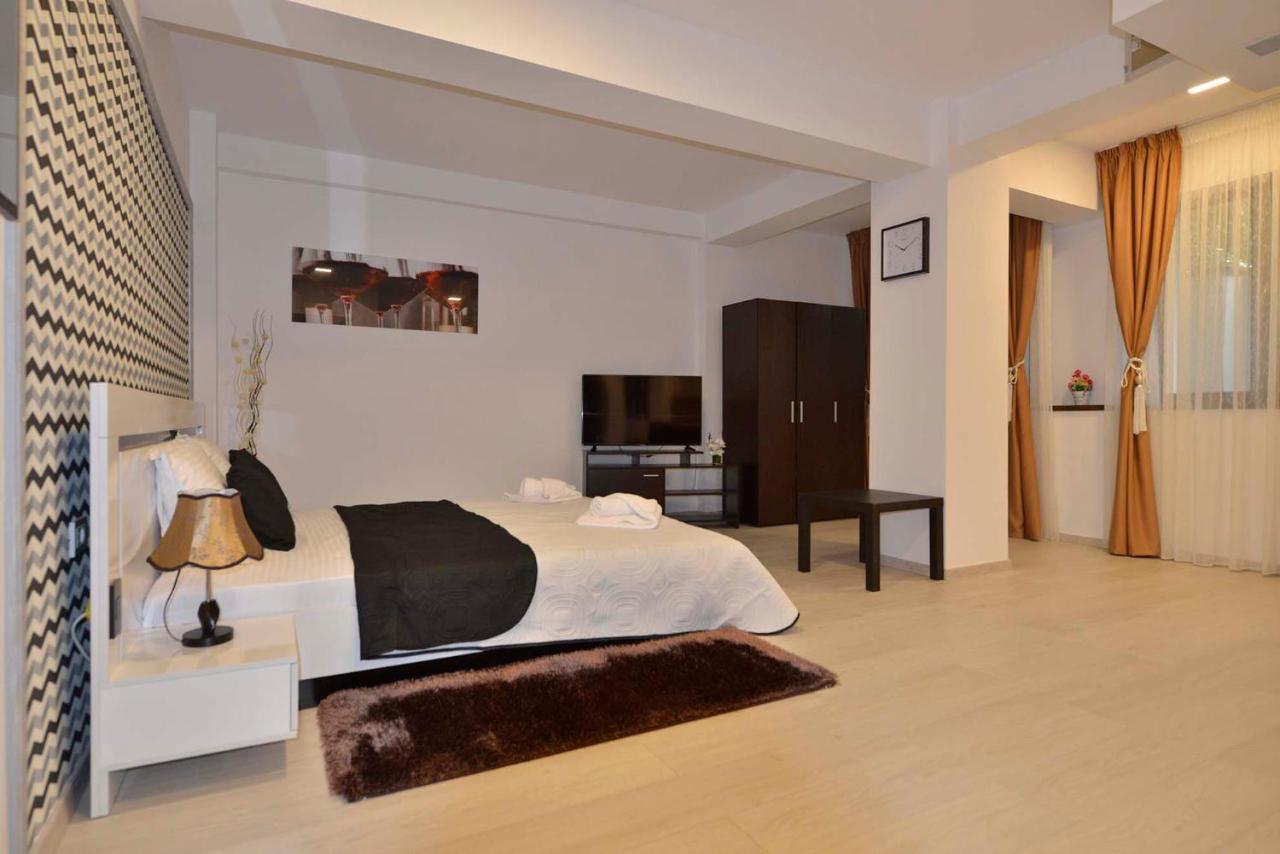 Amadeus Apartahotel Bucarest