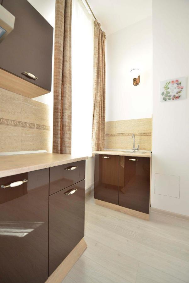 Amadeus Apartahotel Bucarest
